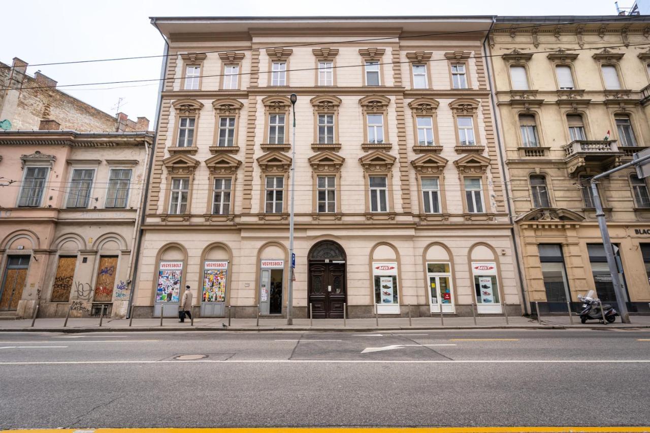 Studio Station With Gallery Budapest Exterior photo